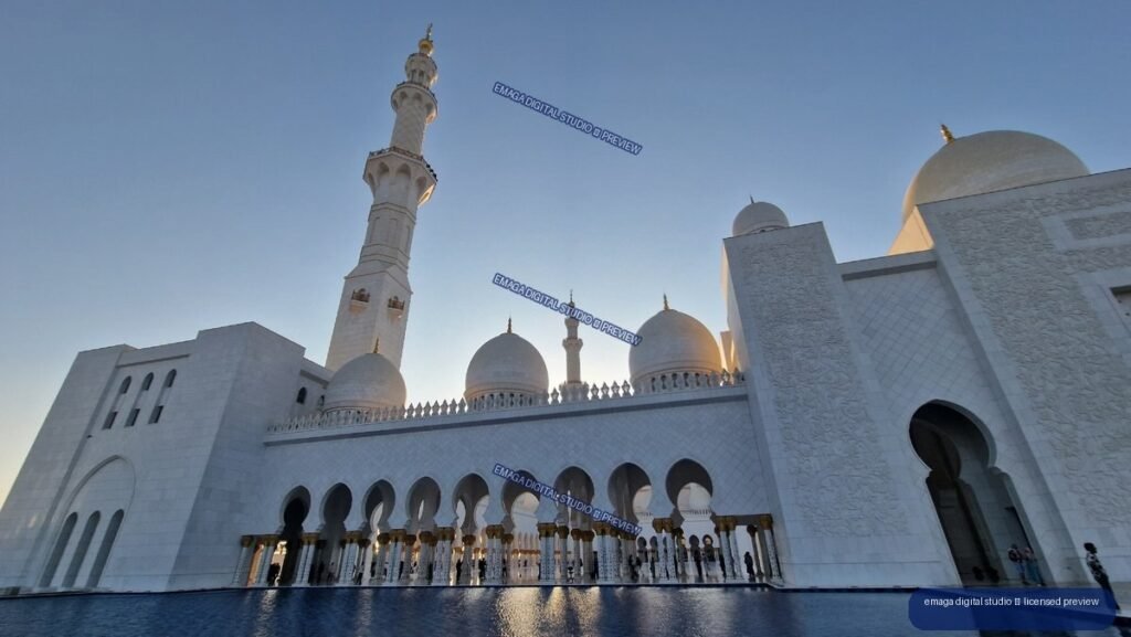 Sheikh Zayed Grand Mosque in Abu Dhabi, United Arab Emirates
