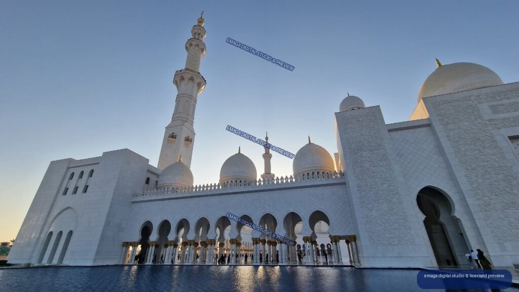 Sheikh Zayed Grand Mosque in Abu Dhabi, United Arab Emirates